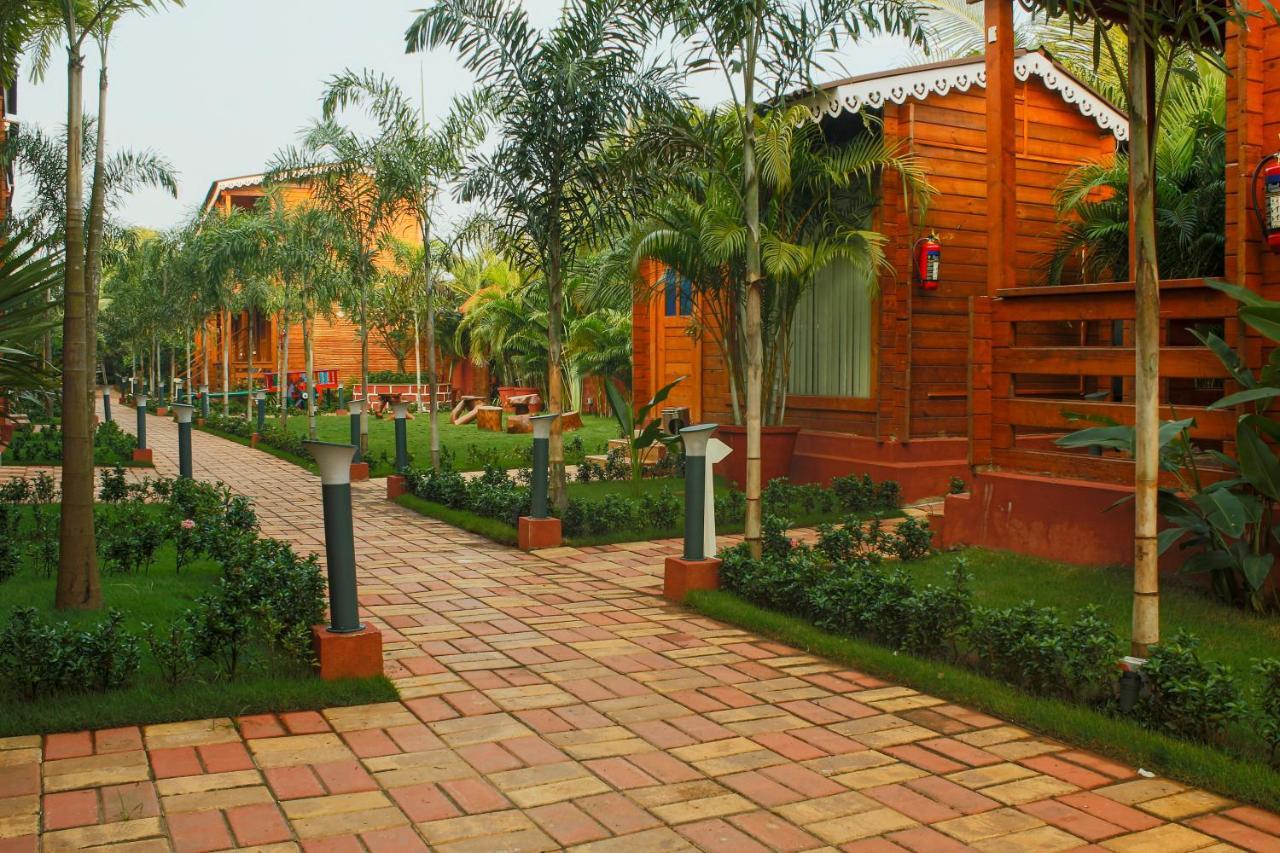 Grand Vatika Resort Arambol Luaran gambar
