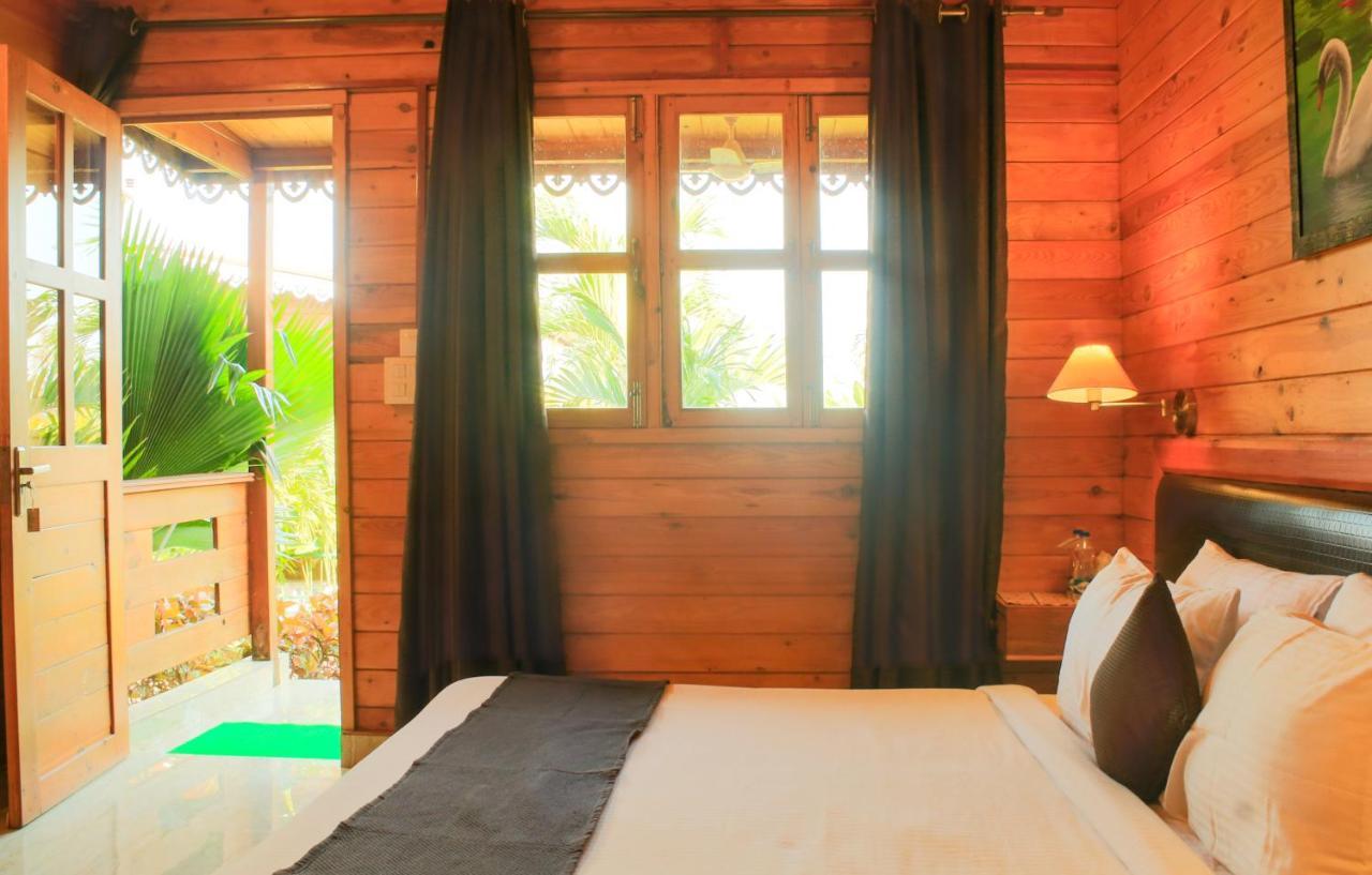 Grand Vatika Resort Arambol Luaran gambar