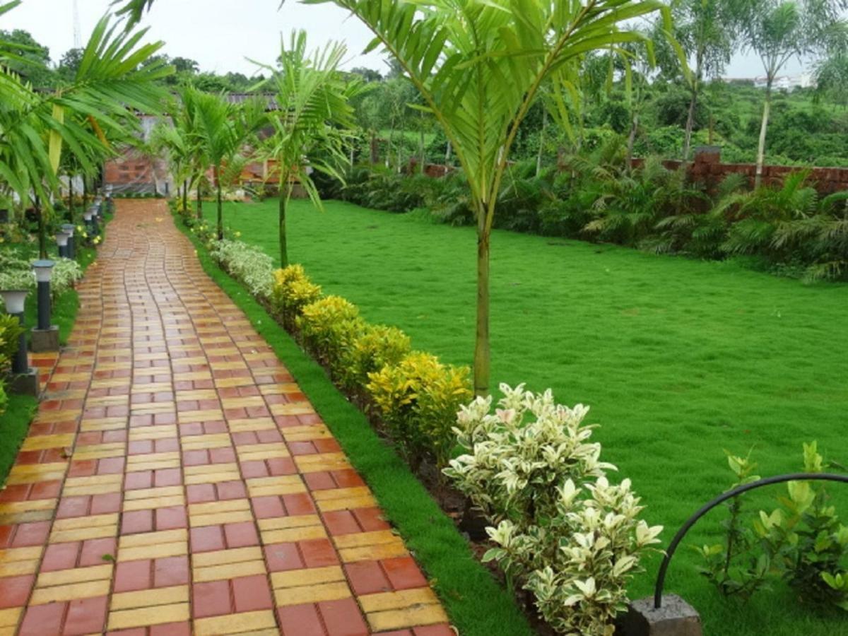 Grand Vatika Resort Arambol Luaran gambar
