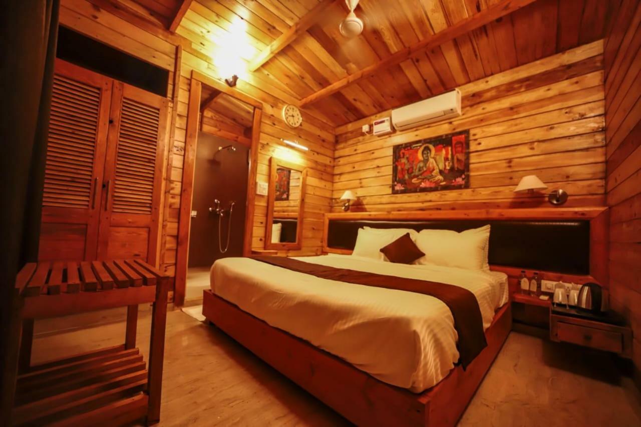 Grand Vatika Resort Arambol Luaran gambar